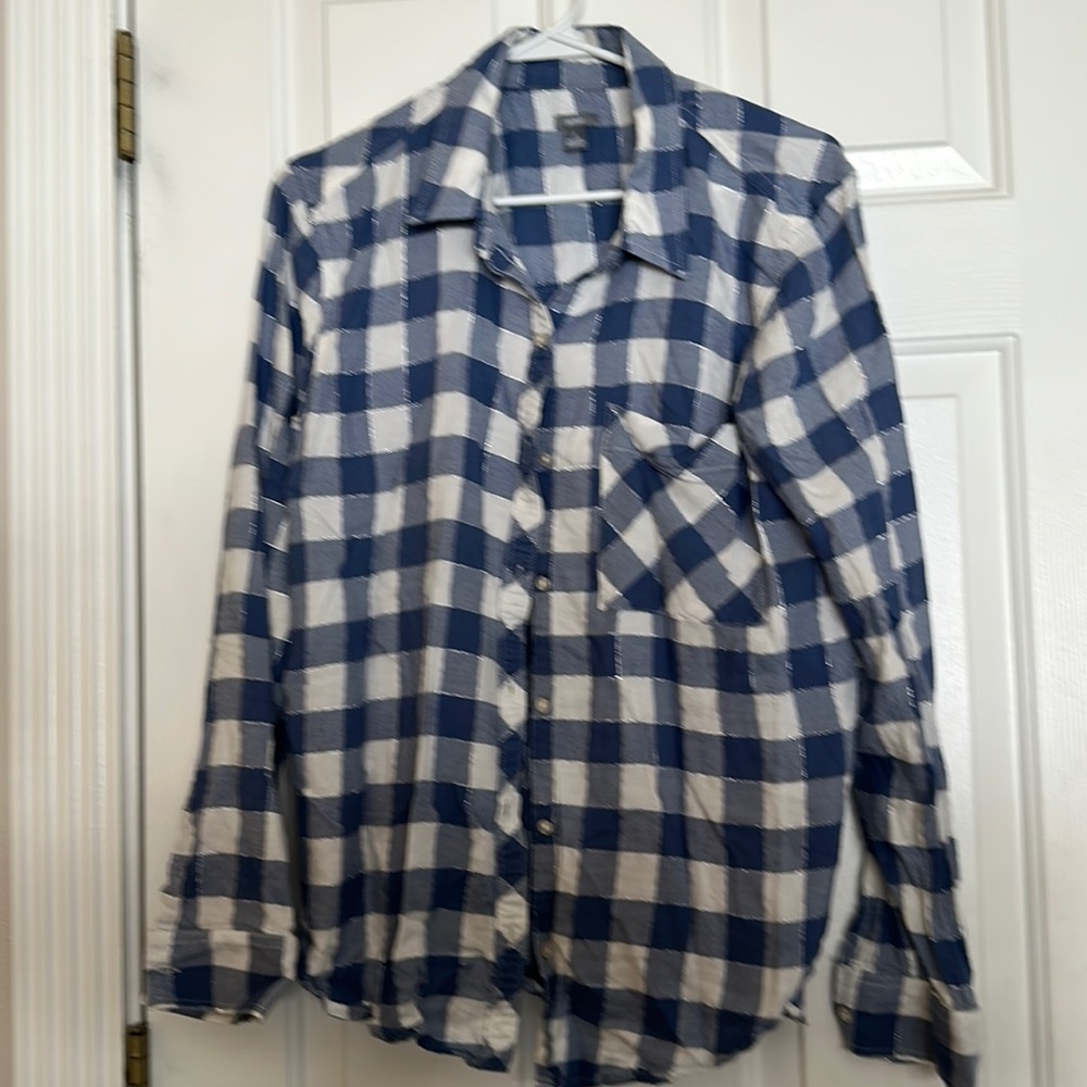 Aerie women size large blue and white button-down flannel metallic silver thread